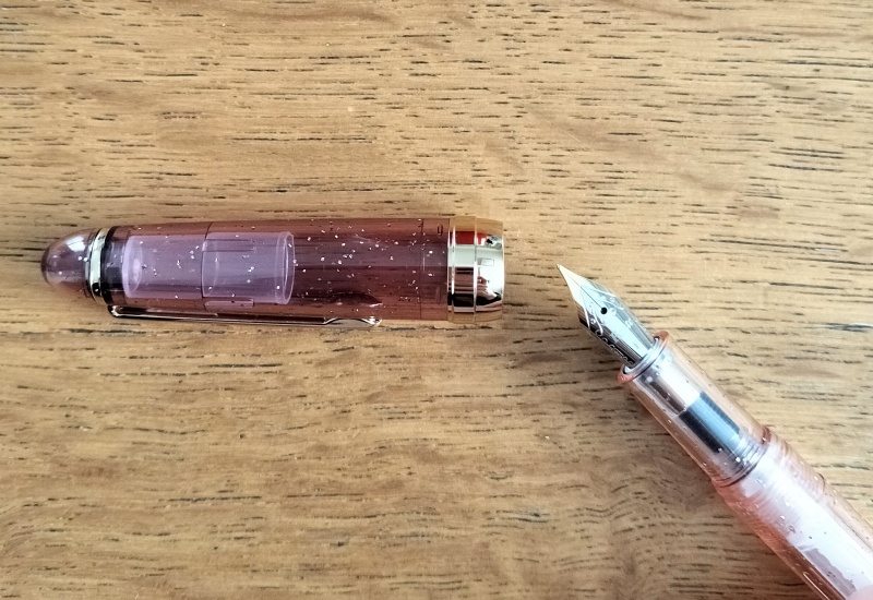 Fonte空色万年筆のキャップの画像