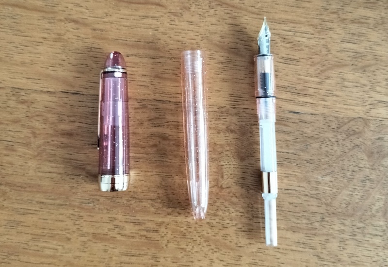 Fonte空色万年筆を分解した画像